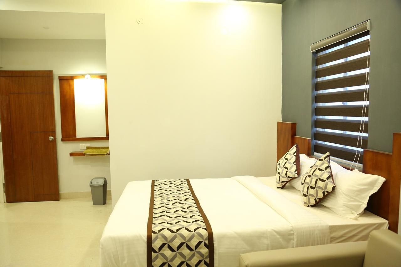 4U Business Hotel Ченнаї Екстер'єр фото